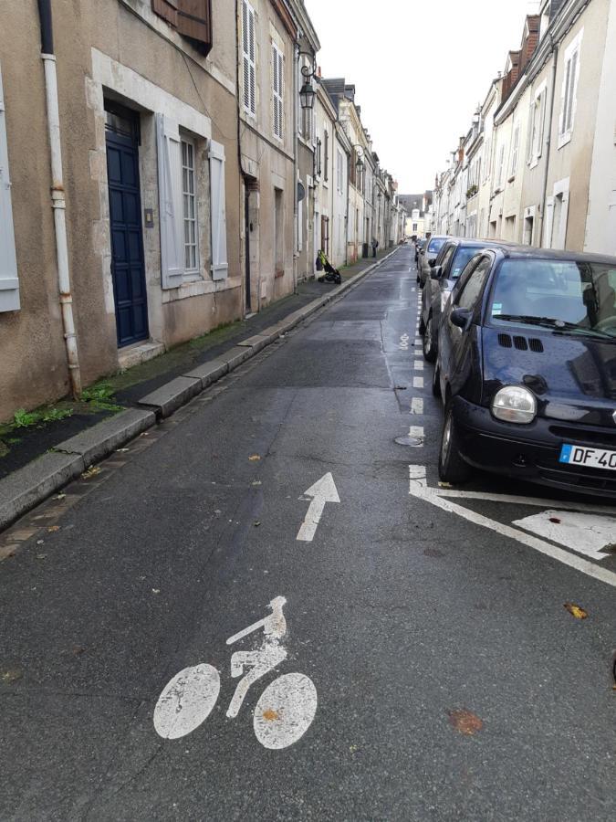 L'Atelier Calme Et Cosy A 2 Pas De La Cathedrale Apartment Orleans Luaran gambar